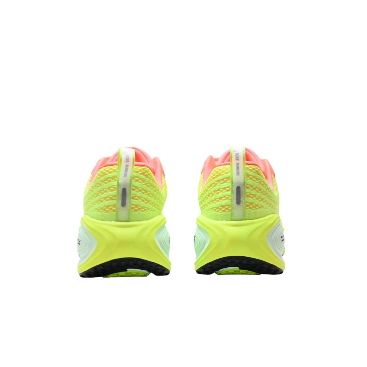 Маратонки Vomero Plus