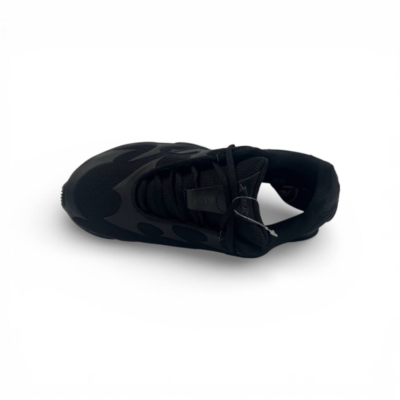 Маратонки New Balance 2000 Triple Black 1