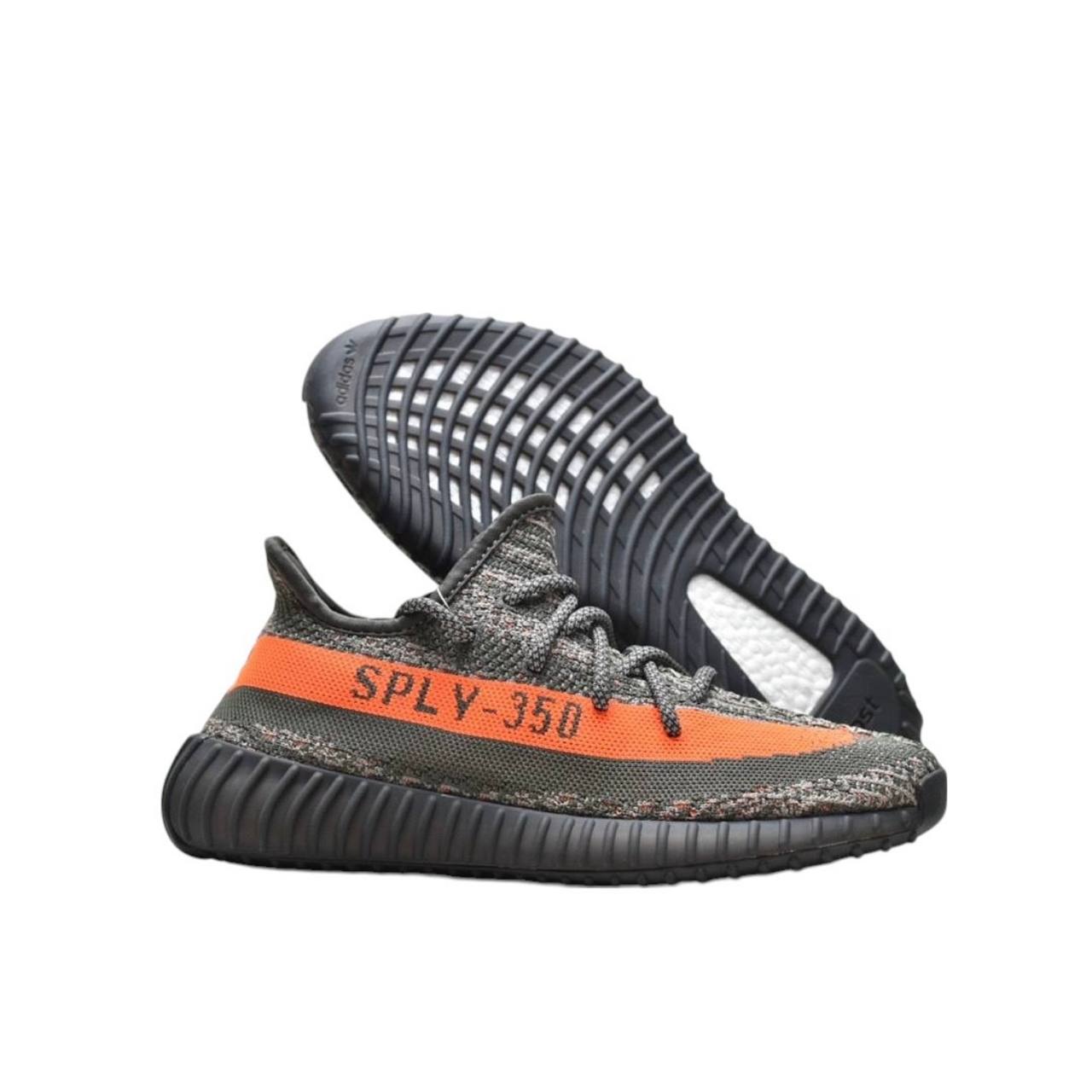 Маратонки Yeezy 350 V2 Carbon Beluga 1