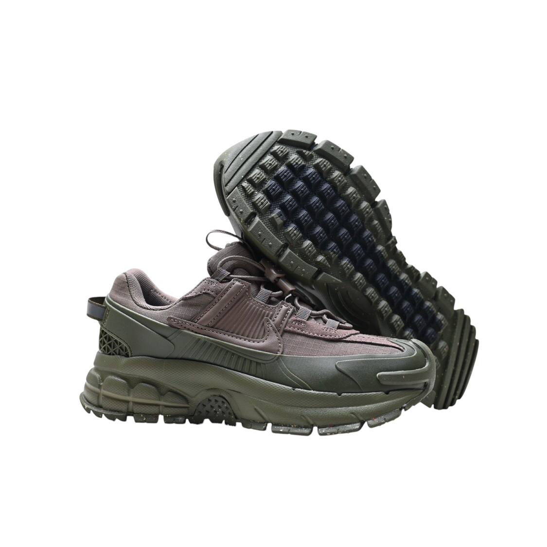 Маратонки Vomero Roam