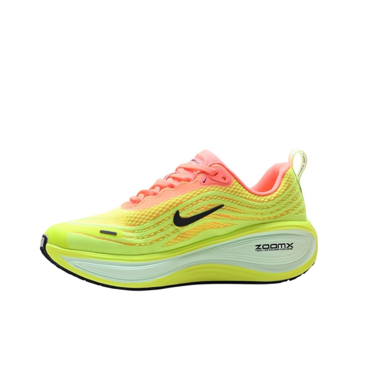 Маратонки Vomero Plus