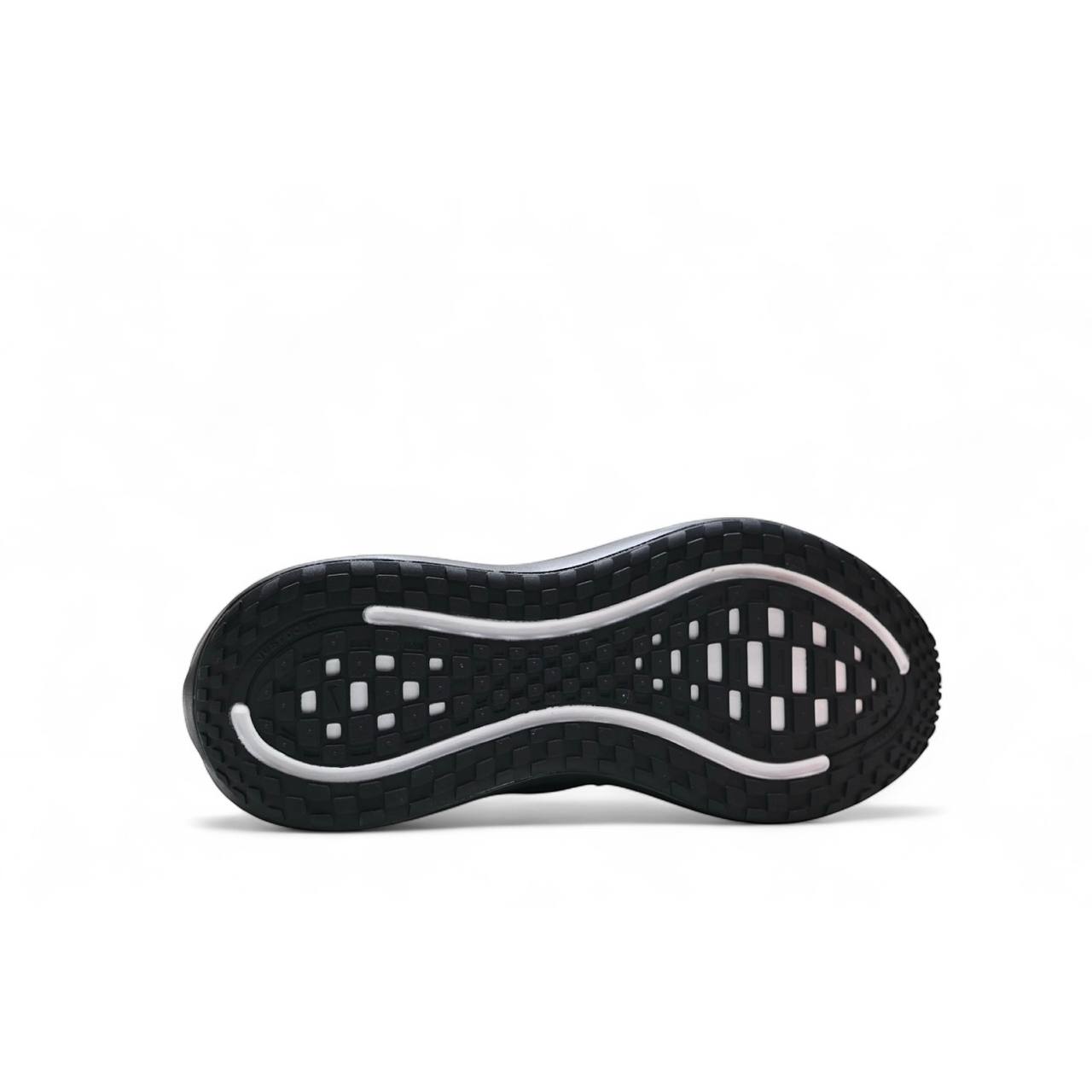 Маратонки Vomero Plus Black